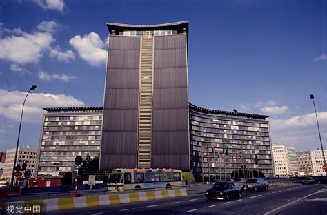 欧洲最大一体化屋顶,形似钉耙北约总部大楼!