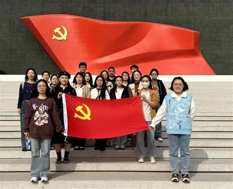 【湖南教育网】南华大学：党旗引领成长，红色点亮青春-南华大学 - 新闻网