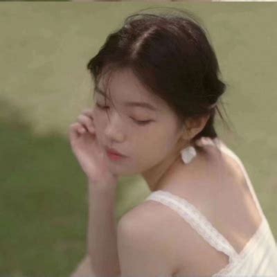 甜美女生头像夏天