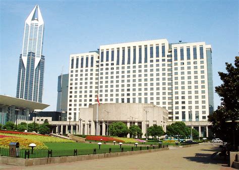 上海人看这里：九大地标性建筑排行榜，哪个建筑最能代表上海？