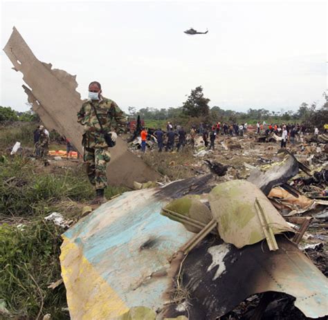 2005年8月16日哥伦比亚客机在委内瑞拉坠毁160人遇难 - 历史上的今天