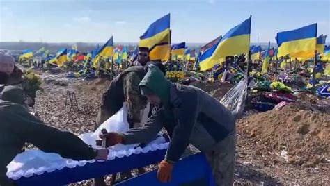 牺牲的乌克兰女兵尸体 - 搜狗图片搜索
