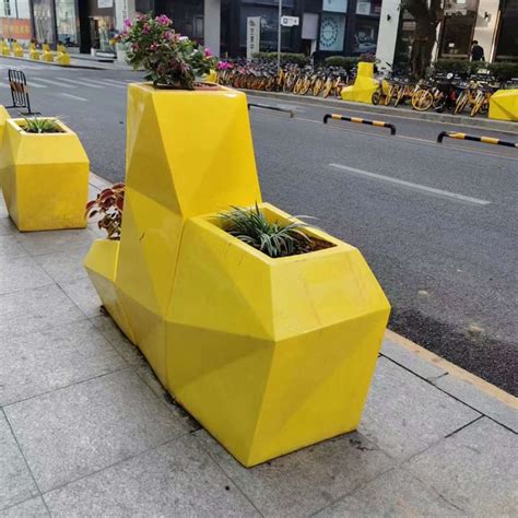 室外景观不锈钢异形花箱厂家-青岛新城市创意科技有限公司