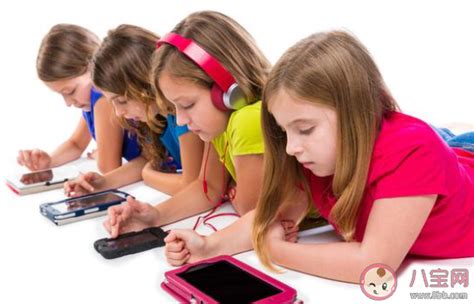 立法禁止16岁以下中小学生使用智能手机的做法可取吗 立法禁止中小学生玩手机好不好 _八宝网