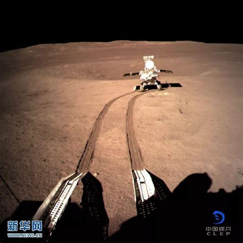 "嫦娥四号"在西昌成功发射升空 将在月背软着陆_新浪图片