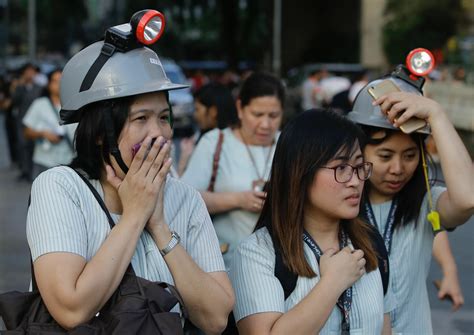 菲律宾6.4级地震致5人死亡 民众疏散避难