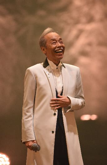 38年的《星》光依然闪耀，69岁的谷村新司昨上海开唱一如初见_台前幕后_新民网