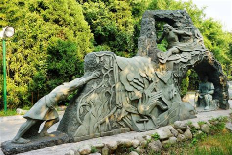 从石头到雕塑：中国石雕在现代知识体系下的“点石成金”-行业新闻-江苏南京雕塑协会-南京雕协-雕塑家学会-展会信息