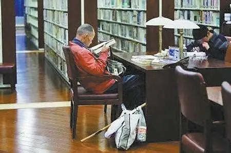 阅读空间丨北京高颜值图书馆又刷屏了！|图书馆|首都图书馆|藏书楼_新浪新闻