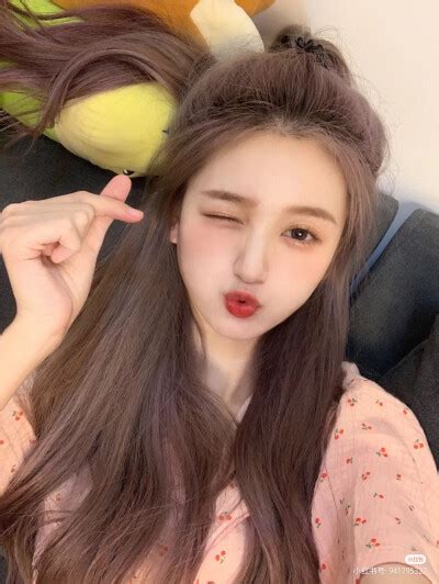 奶茶小姐姐图片