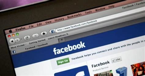 2 key Facebook execs depart amid new focus on privacy