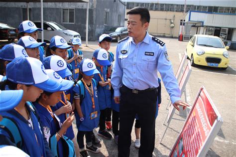 新华小记者走进武义县交警大队开展体验采访活动 - 活动专题 - 青少网