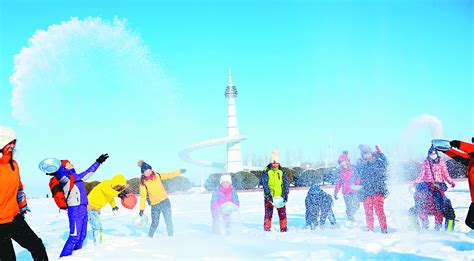 魅力冰雪（一）——哈尔滨冰雪大世界及雪博会|摄影|风光|单眼皮李 - 原创作品 - 站酷 (ZCOOL)