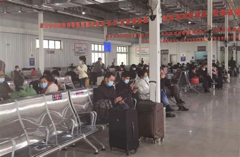 广西扶绥：高铁车站建设有序推进-人民图片网