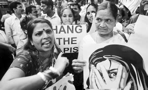印度女记者孟买遭轮奸_新浪新闻