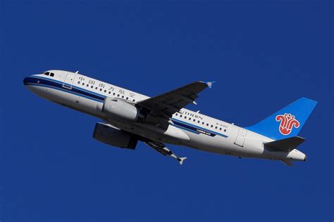 南航启动航班大面积延误蓝色预警 - 民用航空网