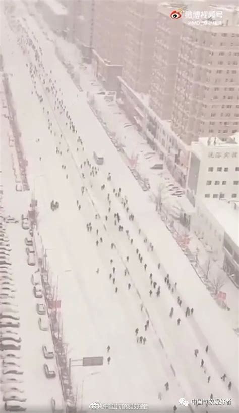 内蒙古通辽市遭遇特大暴雪 部分地区积雪没过膝盖-图片频道
