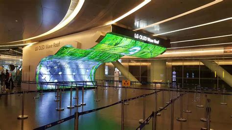 OLED商场案例-案例展示-深圳市起鸿科技有限公司
