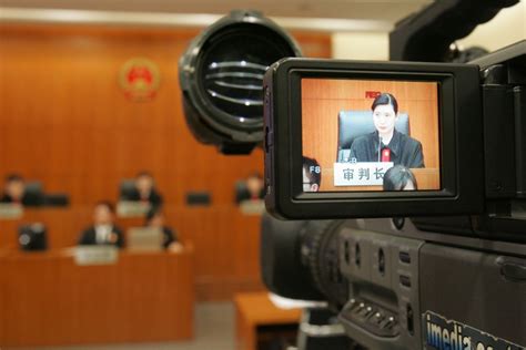 上海法院网改版后首次进行网络庭审直播-上海法院网