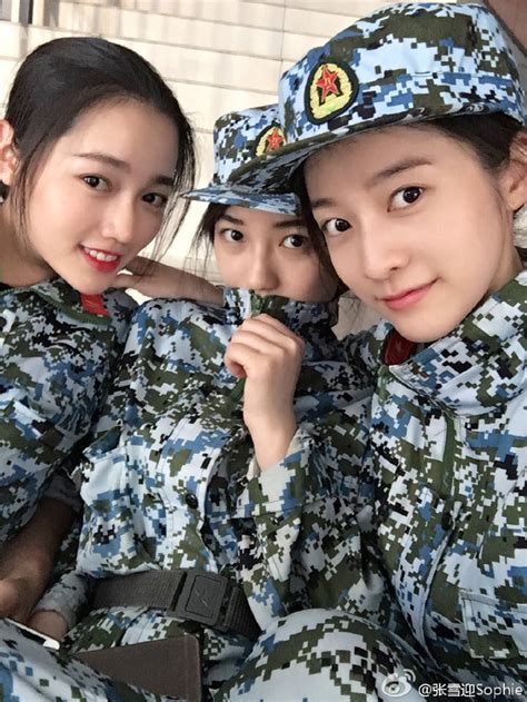 小虎牙甜美女生图片头像