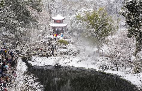 《伫立风雪中》 -HPA湖南摄影网