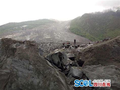 四川茂县叠溪镇发生山体垮塌 河道被堵100余人被埋--天水在线