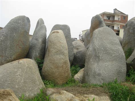玩叠石头到极致看起来就像超能力一样，它甚至还有个艺术协会