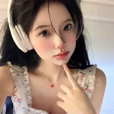 女生纯欲温柔头像