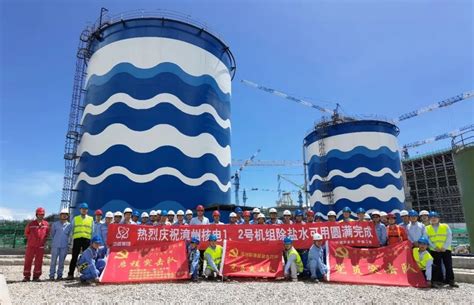 漳州核电1、2号机组联合泵房主行车顺利吊装就位