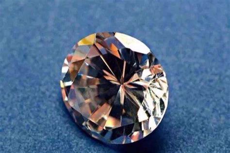 哪里买钻石便宜 拿好这份钻石省钱攻略 - 中国婚博会官网