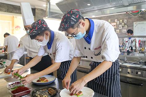上海学厨师技术，烹饪行业前景怎么样？_新东方烹饪教育（上海校区）【官网】