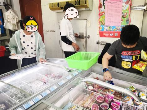 最低8毛一根！记者带你探访崇明冷饮批发市场——上海热线HOT频道