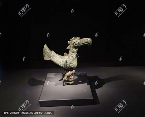 商代后期青铜鸟图片
