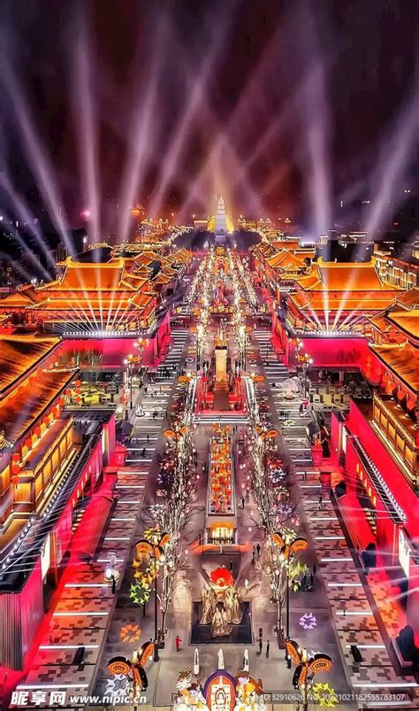 大唐不夜城是一个以盛唐文化为背景，以唐风元素为主线的步行街
