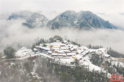 湘西的十八洞村，恬静而悠然，俨然一处人心向往的世外桃源