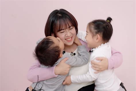 《我们采访了六位“好妈妈鉴定师”》 _凤凰网视频_凤凰网