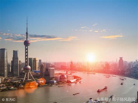上海CBD地标城市夕阳摄影图配图高清摄影大图-千库网