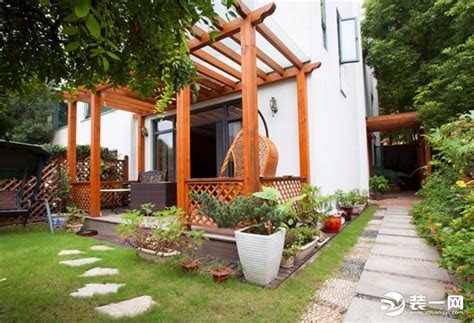 国外优秀的小别墅花园设计实景图现代风格案例分享 - 成都一方园林绿化公司