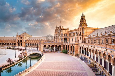 西班牙塞维利亚西班牙广场建筑文艺复兴风格的一个里程碑式范例高清图片下载-正版图片306791066-摄图网