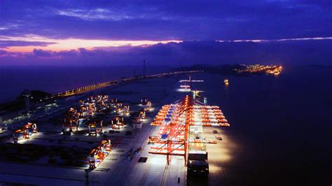 对青岛人来说，每年开海都是节日，守着码头的感觉太好了！|海都|滨海路|硅谷_新浪新闻