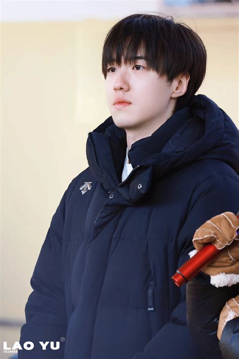 她的小梨涡图片