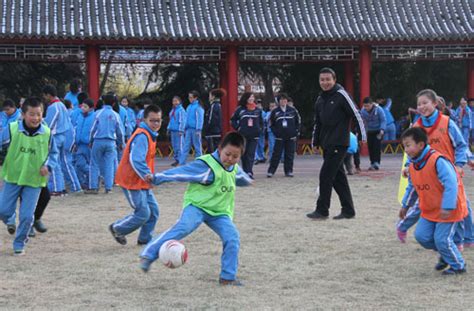 甘肃省天水市：小足球也能玩出大乐趣 - 中华人民共和国教育部政府门户网站