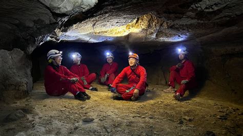 洞穴探险惊险刺激有风险，只适合少数“有准备的人”_武汉_新闻中心_长江网_cjn.cn