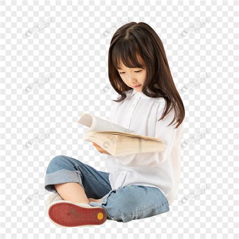 在树林里看书的小女孩高清图片下载-正版图片501460380-摄图网