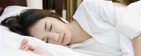 有什么方法可以快速入睡 这四种养生方法最利睡眠_知秀网