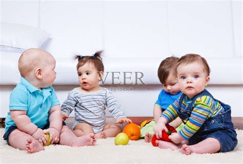 四个婴儿组照片摄影图片_ID:104581612-Veer图库