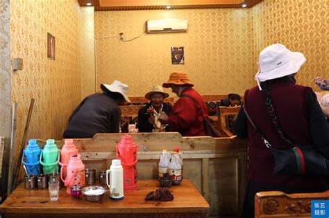 拉萨最古老的茶馆，历史超过1200年，7毛钱一杯喝到饱