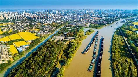 扬州古运河：两岸桃红柳绿 赏景正当时
