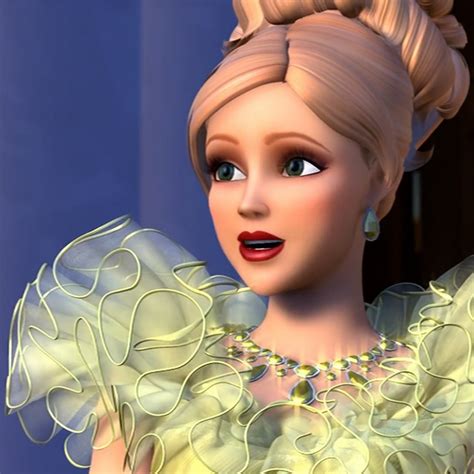《芭比之公主学院》布莱尔的身世跟皇室有关，布莱德跟女王长得一模一样，她可能就是苏菲亚_腾讯视频