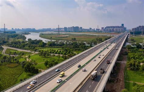 济南黄河凤凰大桥正式通车，跨度宽度创多项世界第一